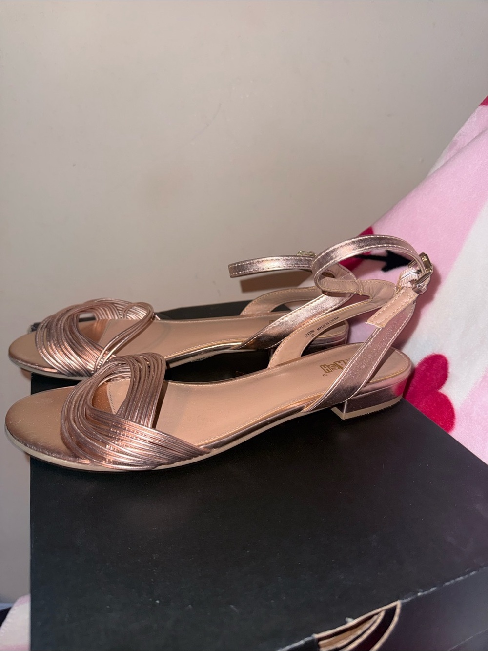 Metallic Rose Gold Strappy Flat Sandals, Size 11 - Picture 3 of 6